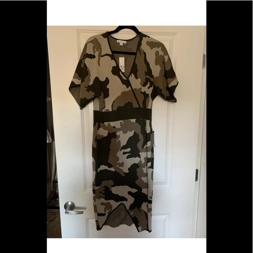 Eva Mendes NWT Camo Print knit dress